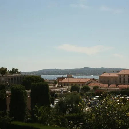 Appartement Le Naxos * Saint-Laurent-du-Var